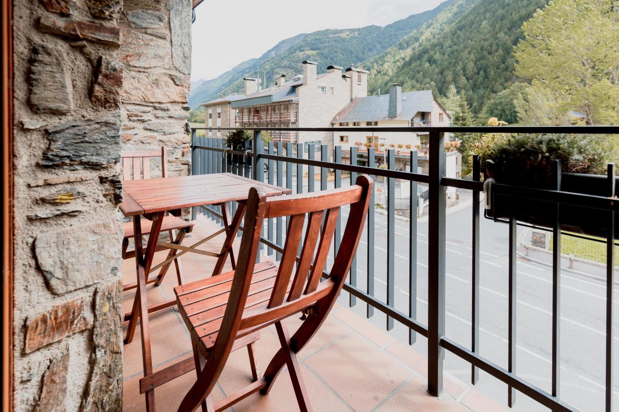 Pierre & Vacances Aparthotel La Tulipa Ордино Экстерьер фото