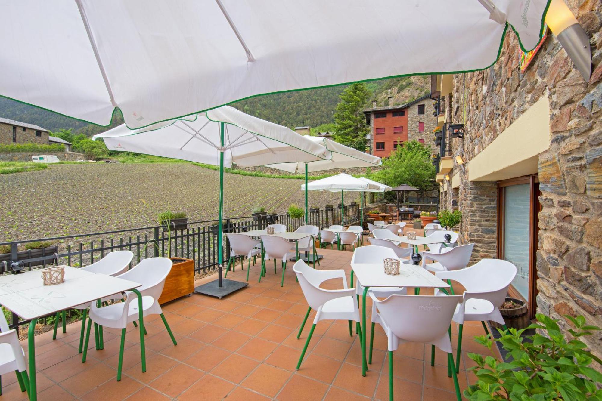 Pierre & Vacances Aparthotel La Tulipa Ордино Экстерьер фото